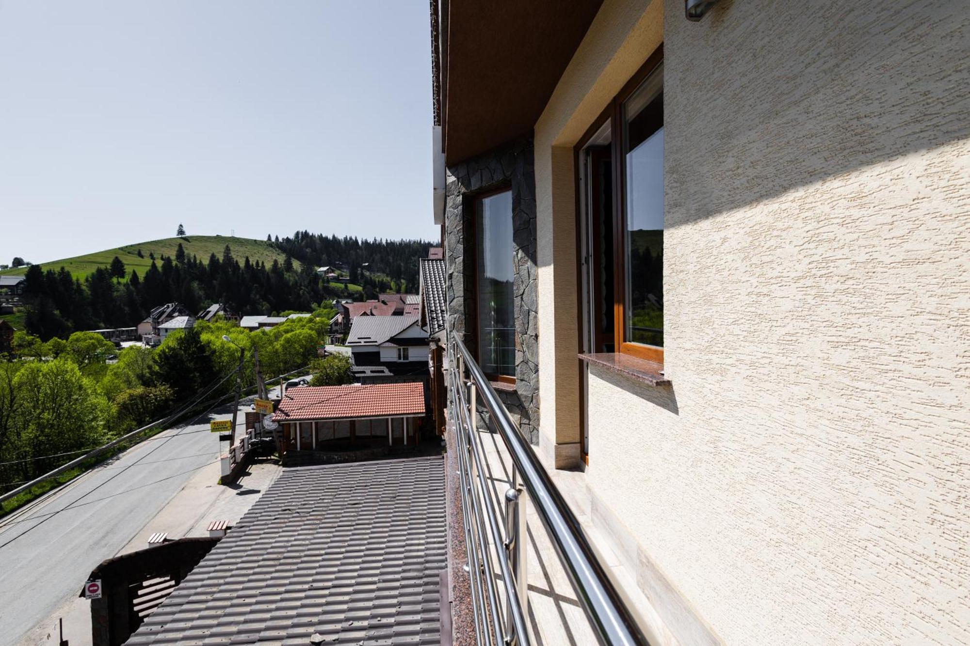 Villa Anet Palyanytsya Extérieur photo